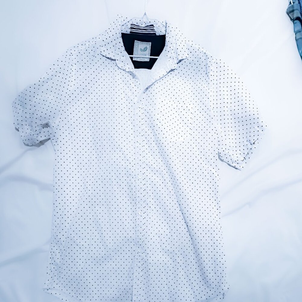 Men's White Polka Dot Short Sleeve Button Up Shirt Size Large